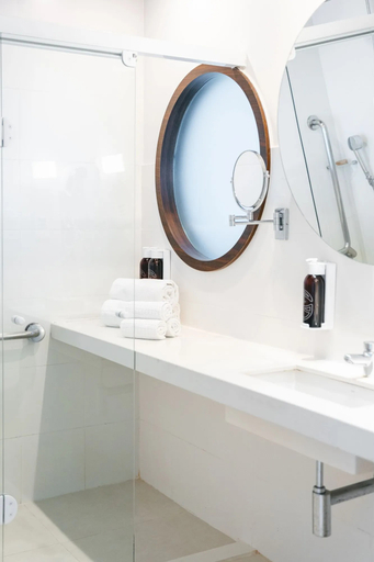 Bathroom, Lagune Barra Hotel, Rio de Janeiro