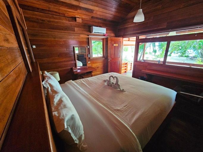 Others 2, ANDAU DIVE RESORT - RAJA AMPAT, Raja Ampat