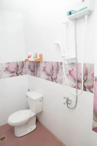 Others 5, Rooms 498 by RedDoorz near Boni Avenue, Mandaluyong