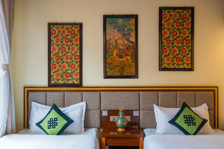 Bedroom 3, Shangri-La Bodhi Inn, Dêqên Tibetan