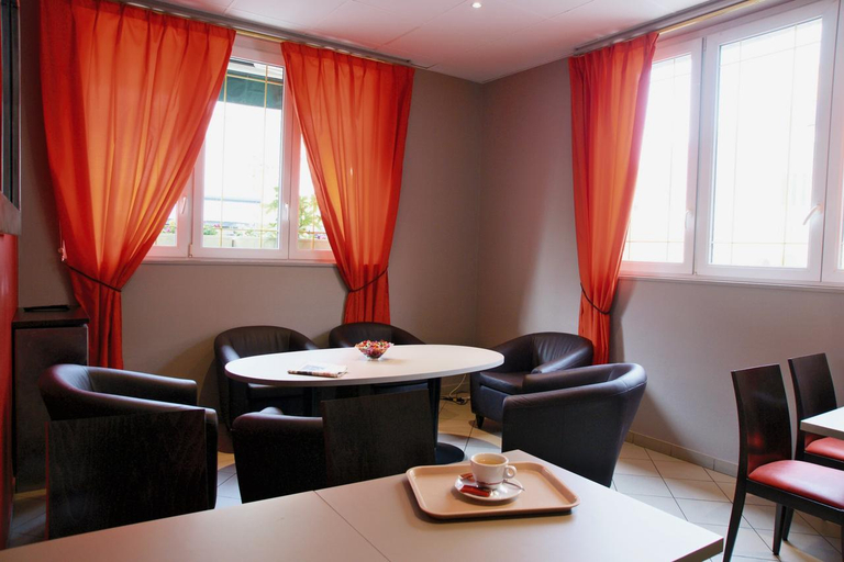 Public Area, Hotel De la Place, Calvados