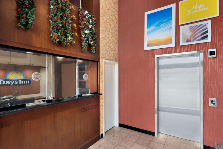 Public Area 2, Days Inn by Wyndham Brooklyn, New York