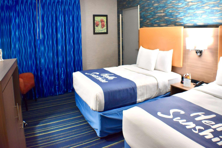 Bedroom 5, Days Inn by Wyndham Wayne, Passaic