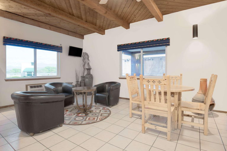 Public Area, Days Inn by Wyndham Taos, Taos