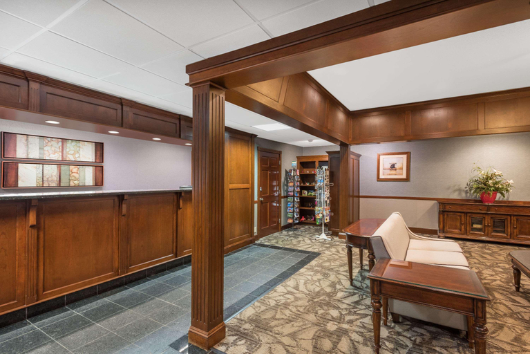 Public Area 3, Ramada Plaza by Wyndham Portland, Cumberland