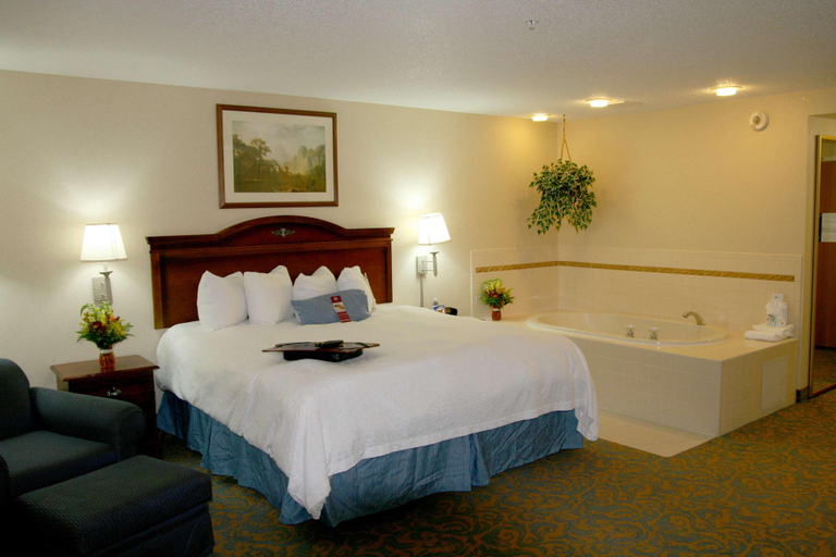 Bedroom 3, Hotel Cheyenne, Laramie