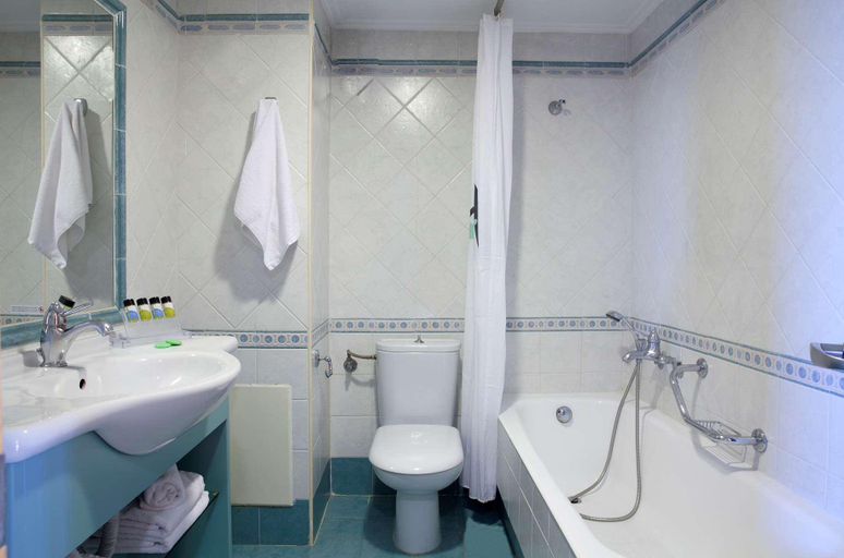Bathroom 5, Ramada Attica Riviera, Attica