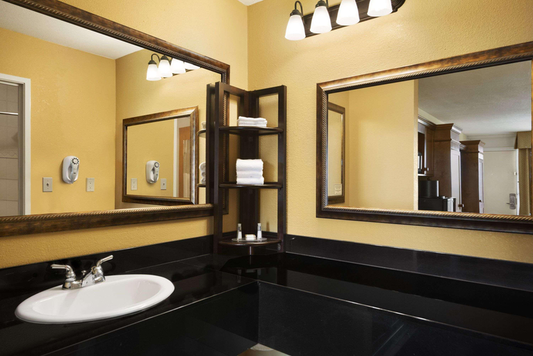 Bathroom 4, Baymont by Wyndham Celebration, Osceola