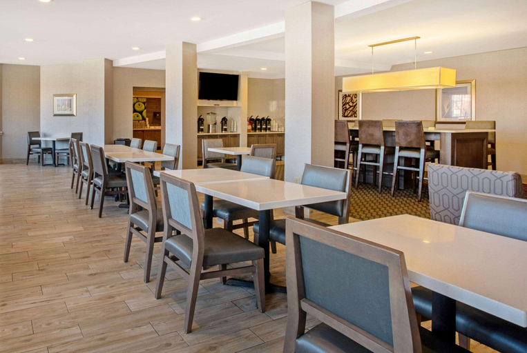 Food & Drinks 5, La Quinta Inn Williamsburg Historic Area, York