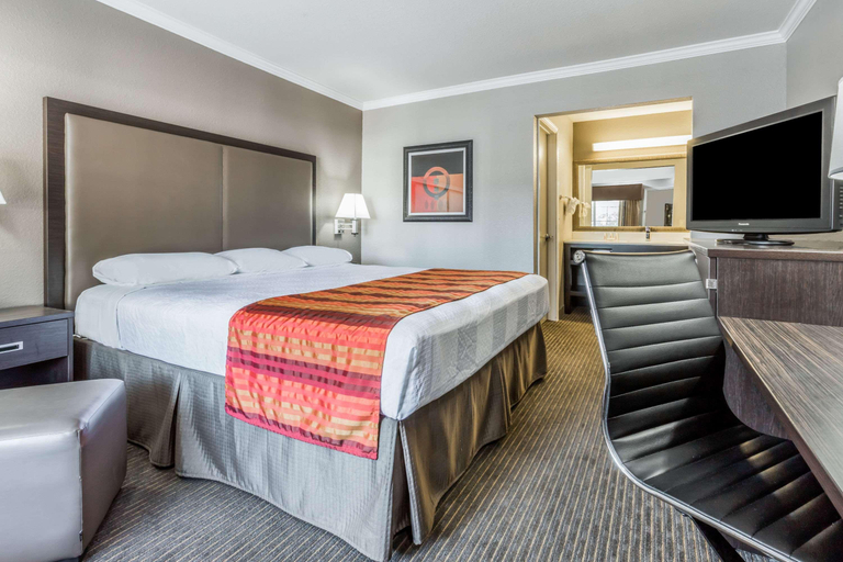 Bedroom 4, Signature Inn Mountain View, Santa Clara