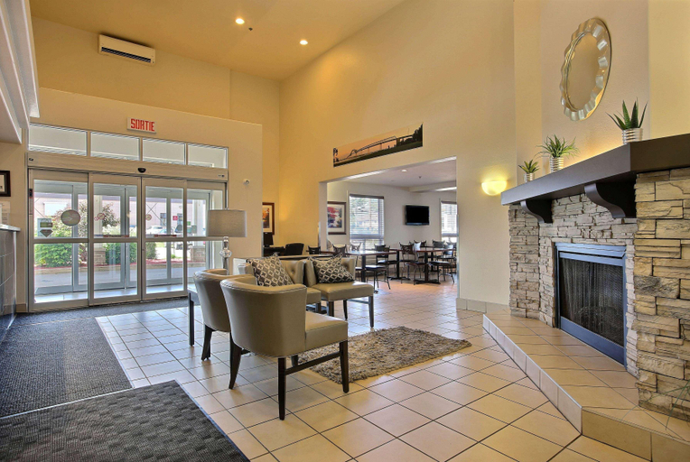 Public Area 2, Super 8 by Wyndham Trois-Rivieres, Francheville