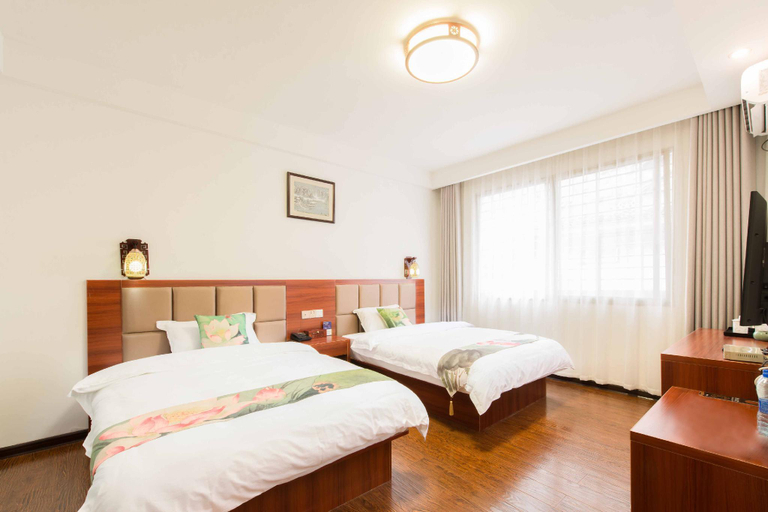 Bedroom 3, XiangYi Inn, Guilin
