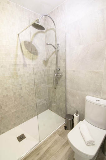 Bathroom 4, Letmalaga Bishop Orchard, Málaga