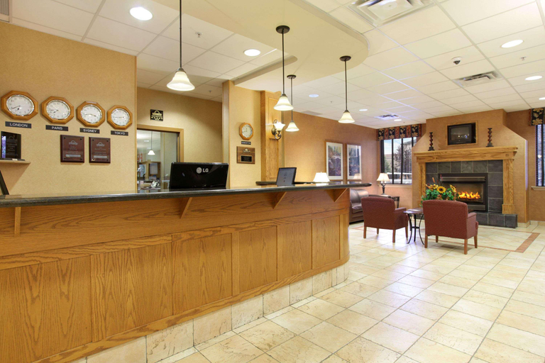 Public Area 2, Days Inn & Suites by Wyndham West Edmonton, Division No. 11