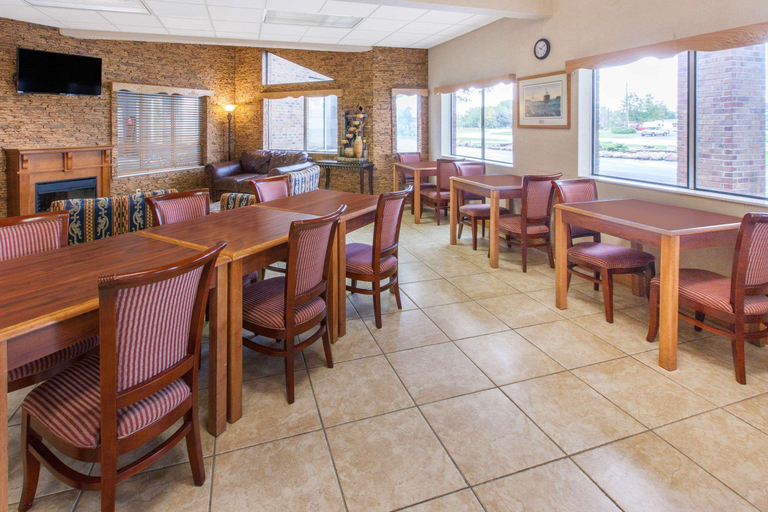 Public Area, Days Inn by Wyndham Sault Ste Marie MI, Chippewa