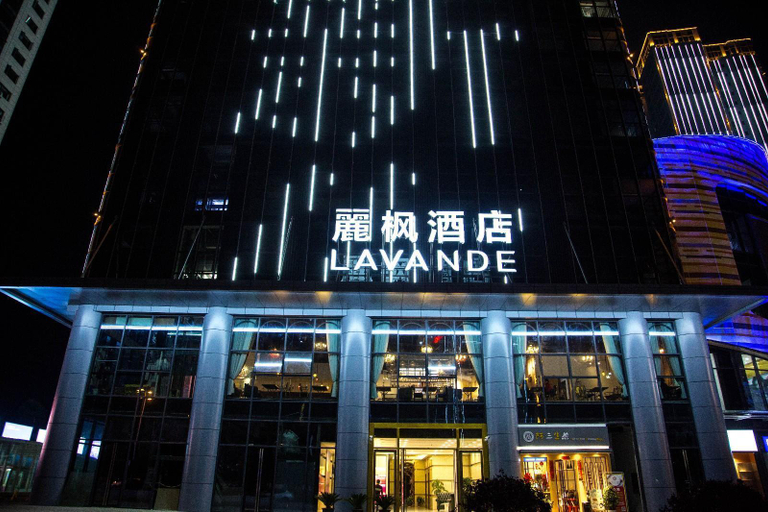 Exterior & Views 2, Lavande Hotels Xianning Tonghui Plaza, Xianning