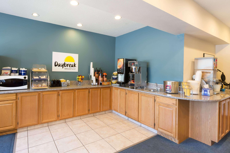 Public Area 2, Reston Inn & Suites, Clay