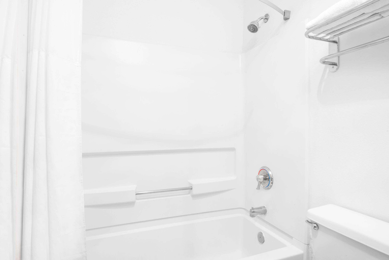 Bathroom 4, Days Inn by Wyndham Taos, Taos