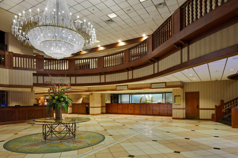 Public Area 3, Galt House Hotel Trademark Collection by Wyndham, Jefferson