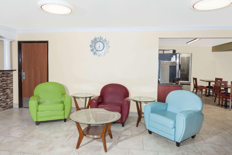 Public Area 2, Days Inn By Wyndham Springfield, Sangamon