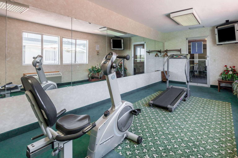 Others 5, American Inn and Suites Dundee, Monroe