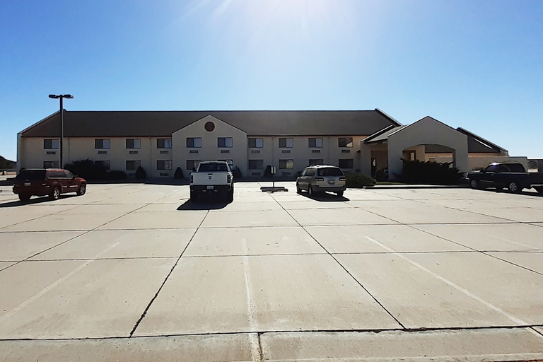 Public Area 1, Single Tree Inn, Grant