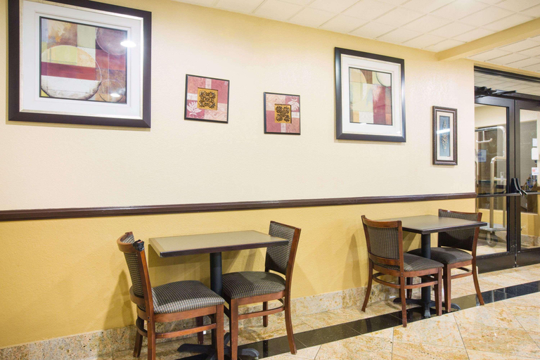 Public Area 2, Ex Baymont by Wyndham Beckley, Raleigh