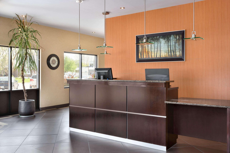 Public Area 2, Travelodge by Wyndham Simcoe, Haldimand-Norfolk