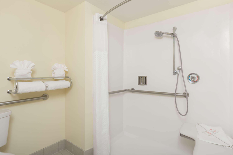 Bathroom 4, Marina at Monterey Bay, Monterey