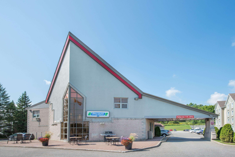 Clarion Pointe Quebec Airport, Communauté-Urbaine-de-Québec