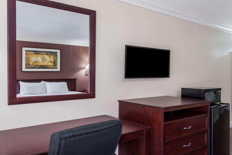 Public Area 2, Hospitality Inn San Bernardino/ Redlands, San Bernardino
