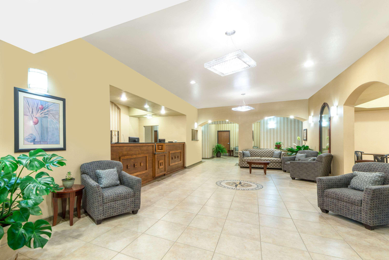 Public Area 2, Baymont by Wyndham Perryton, Ochiltree