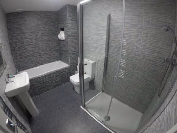 Bathroom 4, May's House, Sefton