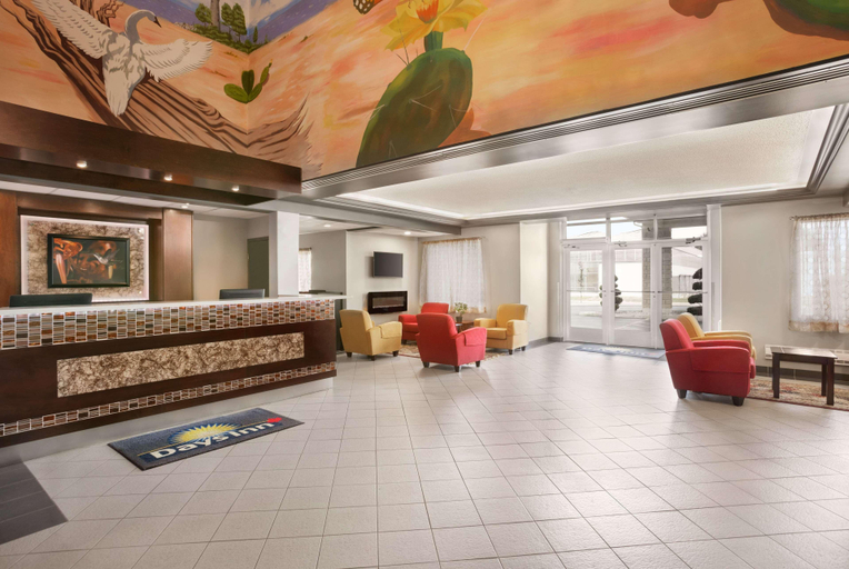 Public Area 2, Days Inn By Wyndham Leamington, Essex