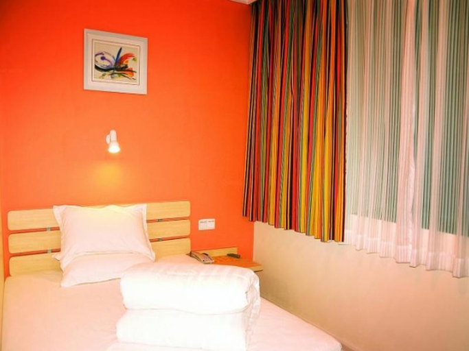 Bedroom 2, 7 Days Inn Changzhou Yancheng Technology Metro Station, Changzhou