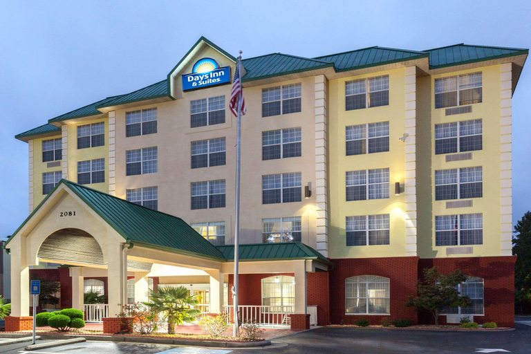 Days Inn & Suites by Wyndham Tucker/Northlake, DeKalb