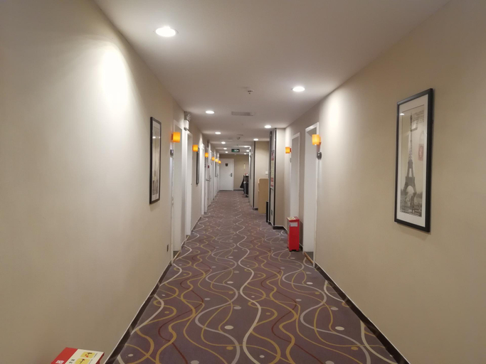 Public Area 4, 7 Days Premium·Jinan Jinger Road XishiChang, Jinan