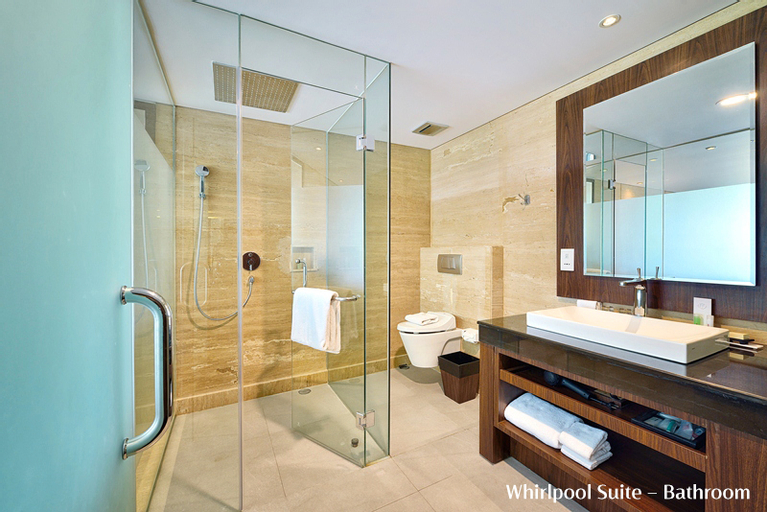 Bathroom 19