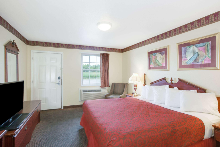 Bedroom 3, Days Inn By Wyndham Trumann Ar, Poinsett