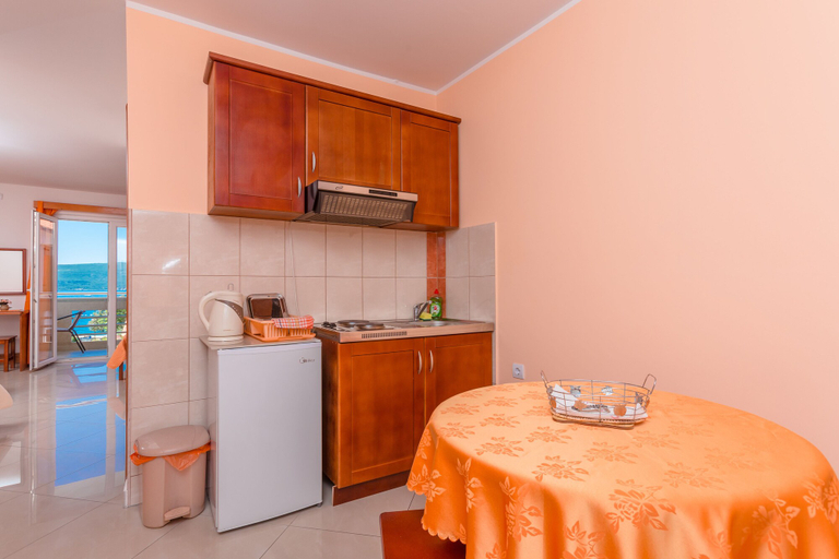 Others 5, Rosic Apartments