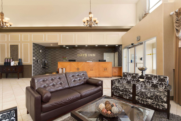 Public Area 2, Days Inn by Wyndham Saskatoon, Division No. 11