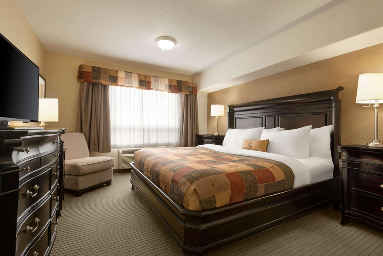 Bedroom 3, Ramada by Wyndham Drayton Valley, Division No. 11