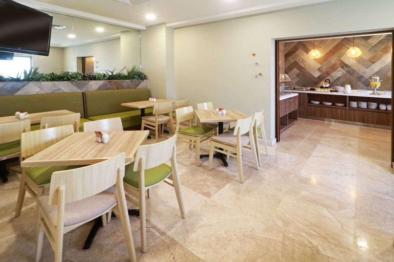 Food & Drinks 5, Wyndham Garden Monterrey Valle real, Monterrey