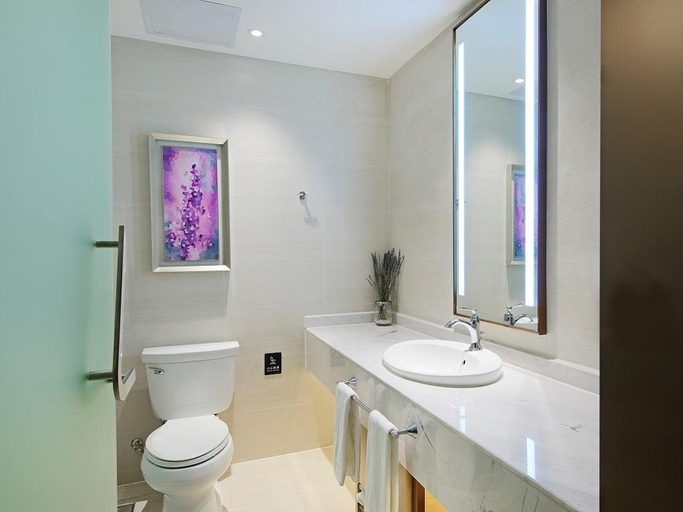 Bathroom, Lavande Hotel·Zhengzhou South Passenger Terminal, Zhengzhou