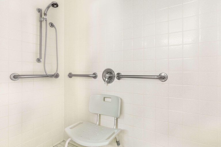 Bathroom 4, Hotel Butte, Silver Bow