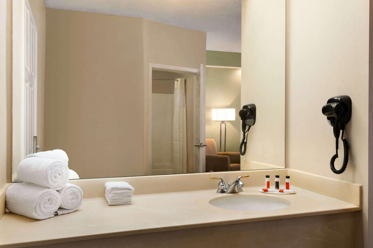 Bathroom 4, Quality Inn Ormond Beach – Daytona, Volusia