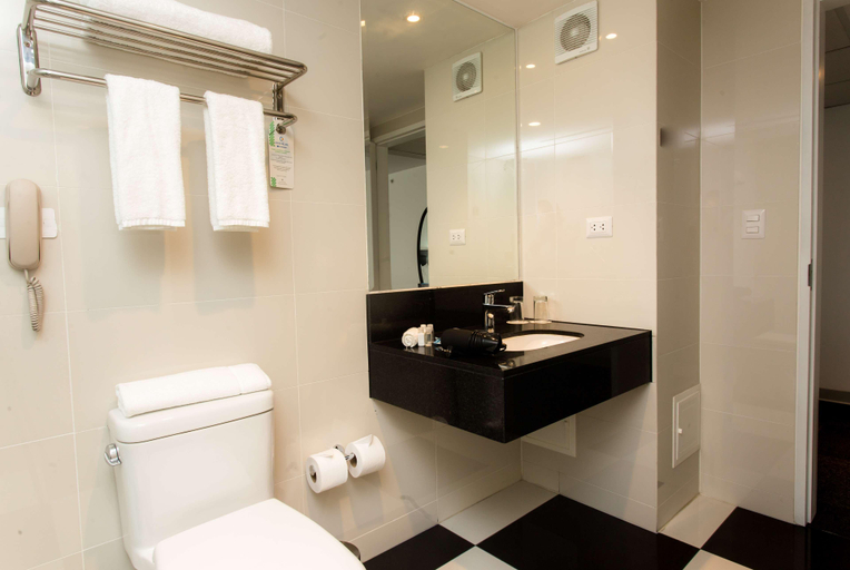 Bathroom 5, Wyndham Costa del Sol Tumbes, Tumbes