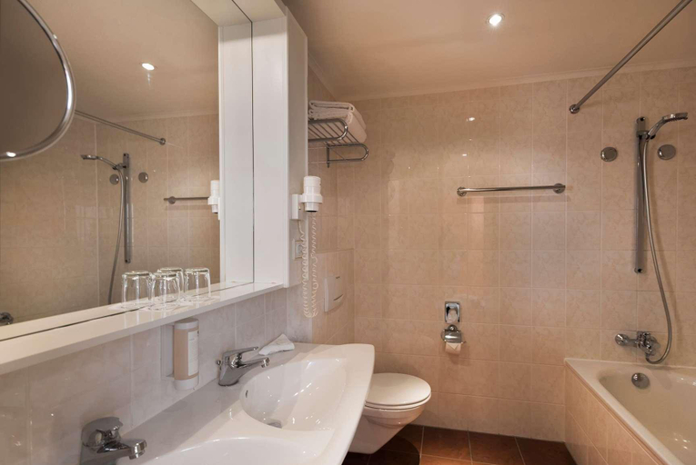 Bathroom 5, Wyndham Grand Bad Reichenhall Axelmannstein, Berchtesgadener Land