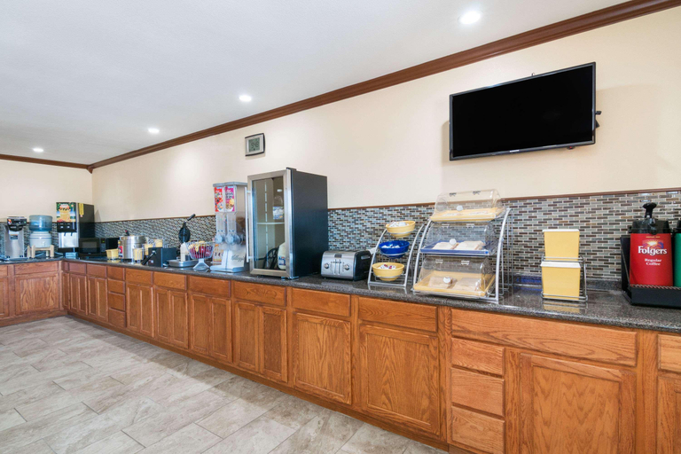 Public Area 2, Days Inn by Wyndham Temple, Bell