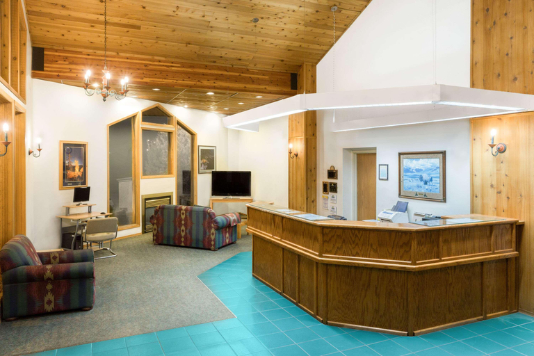 Public Area 2, Hotel Butte, Silver Bow